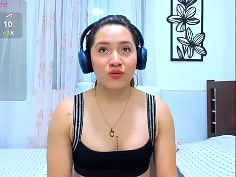 SofyCastillo2 online show from October 14, 2025, 3:35 pm