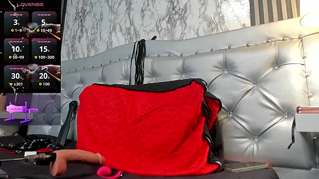 MaraBlake  online show from November 28, 2025, 1:52 am