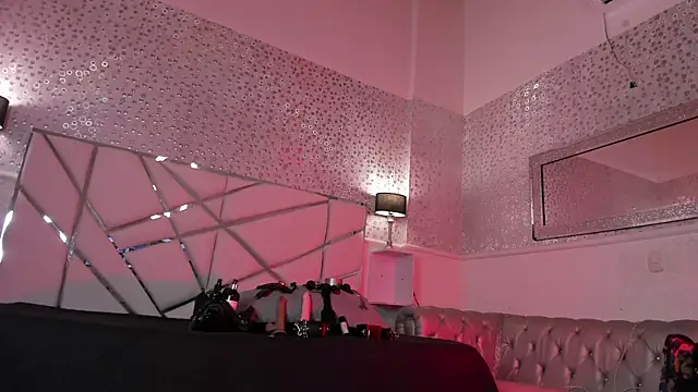 MaraBlake  online show from March 13, 2026, 9:10 pm