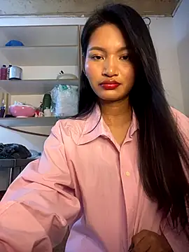 fenixzara online show from October 16, 2025, 6:42 pm