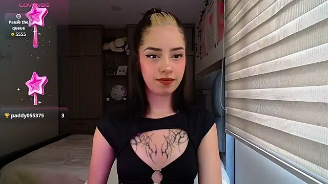 Kittyross online show from February 5, 2026, 3:27 pm