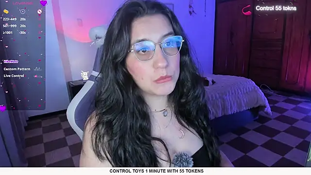 Snapshot of tellmemaddie chatting on May 27, 2026, 9:01 pm tellmemaddie online show from May 27, 2026, 9:01 pm