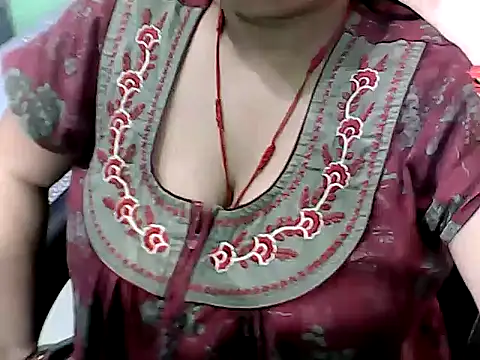 BABITA KUMARII online show from April 14, 2026, 5:19 pm