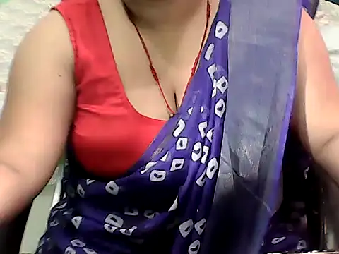 BABITA KUMARII online show from June 8, 2026, 5:24 pm