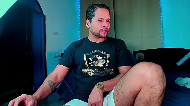 LucasGaeel online show from November 27, 2025, 6:37 am