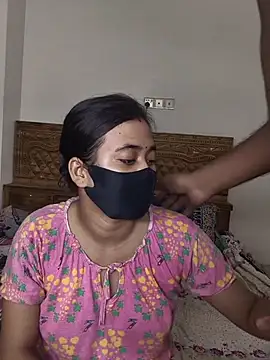 Love Queen11 online show from November 1, 2025, 7:54 am