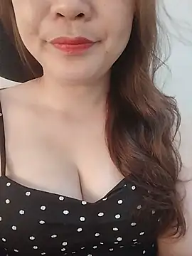 Snapshot of Girl_Shy2000 chatting on May 14, 2026, 12:06 am Girl Shy2000 online show from May 14, 2026, 12:06 am