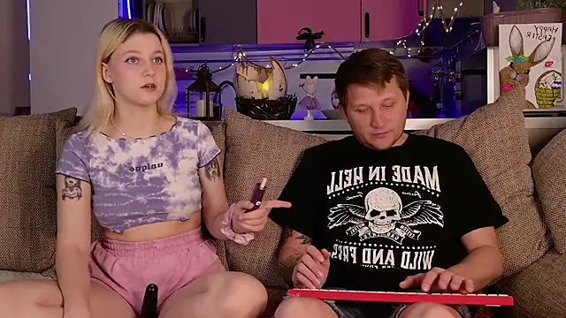 Crystal Neko online show from April 3, 2026, 9:24 pm