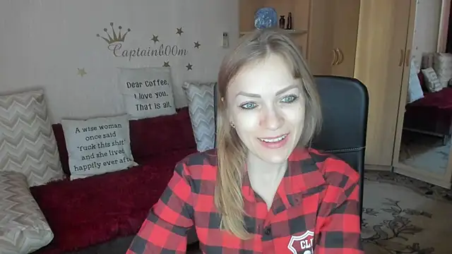 Tiffany Bates online show from September 29, 2025, 9:47 am