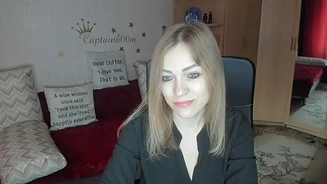 Tiffany Bates online show from October 11, 2025, 4:01 am