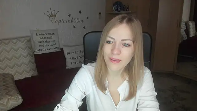 Tiffany Bates online show from November 6, 2025, 3:29 am