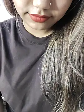 Miss Rose   online show from March 27, 2026, 4:51 am