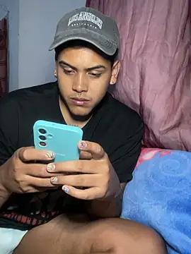 Snapshot of AaronMars_ chatting on October 3, 2025, 3:47 am AaronMars  online show from October 3, 2025, 3:47 am