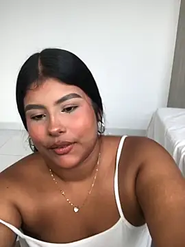 Snapshot of AnaBrowmn chatting on November 16, 2025, 6:57 pm AnaBrowmn online show from November 16, 2025, 6:57 pm