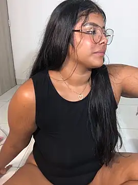 Snapshot of AnaBrowmn chatting on December 2, 2025, 12:27 am AnaBrowmn online show from December 2, 2025, 12:27 am