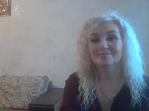 Snapshot of LadySexyBlond chatting on April 23, 2026, 1:02 pm LadySexyBlond online show from April 23, 2026, 1:02 pm