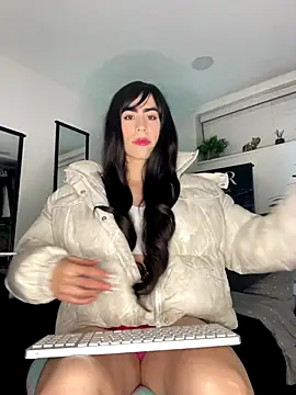 emilycolte online show from December 15, 2025, 1:54 am