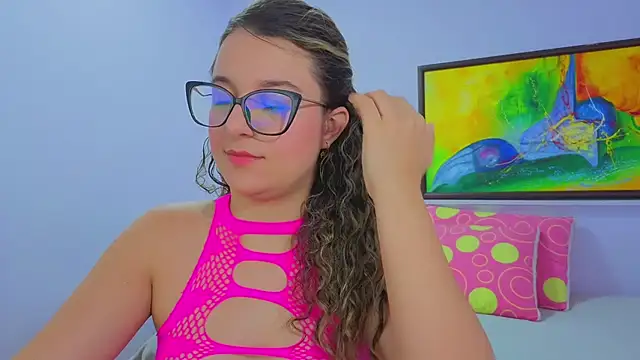 katiaa lovv online show from June 9, 2026, 12:06 pm