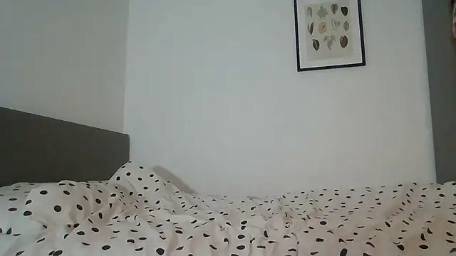 Snapshot of lunaeclipse12 chatting on January 13, 2026, 12:16 am lunaeclipse12 online show from January 13, 2026, 12:16 am