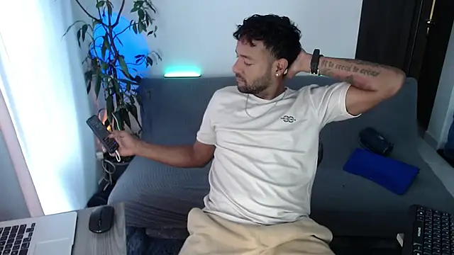 Orlando horny online show from October 6, 2025, 3:20 pm