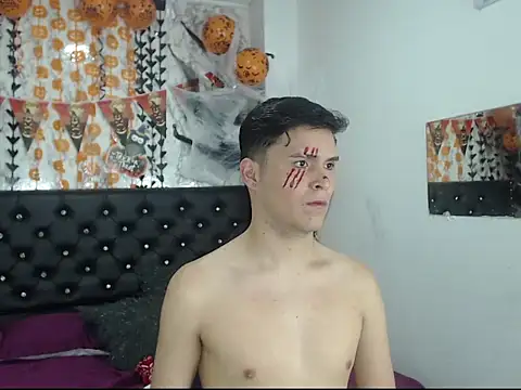 Aaron Foxxx online show from October 17, 2025, 9:39 pm