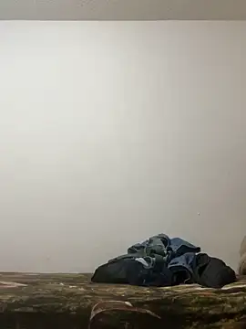 Sk3m veryhot online show from April 19, 2026, 2:44 am