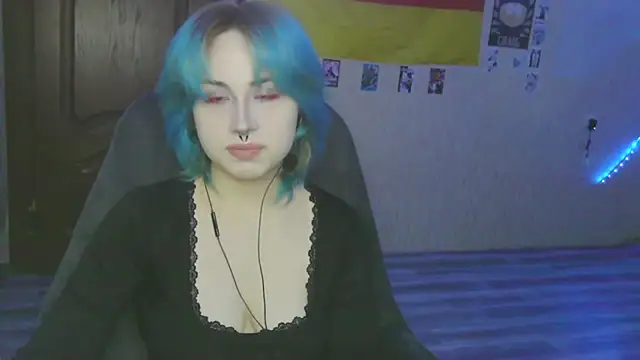 LeisaHopperstad online show from February 16, 2026, 2:13 pm