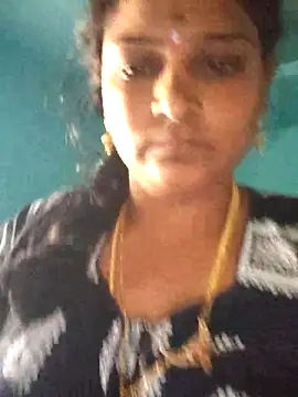 navyasree143 online show from September 29, 2025, 3:00 am