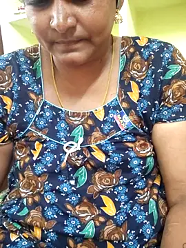 navyasree143 online show from April 3, 2026, 5:49 am