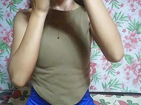 SweetPussie18x online show from October 6, 2025, 1:58 am