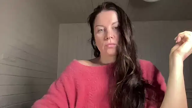 Snapshot of Tarivona chatting on February 1, 2026, 2:15 pm Tarivona online show from February 1, 2026, 2:15 pm