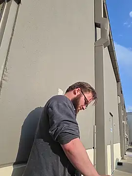 bear8t online show from May 19, 2026, 11:33 pm