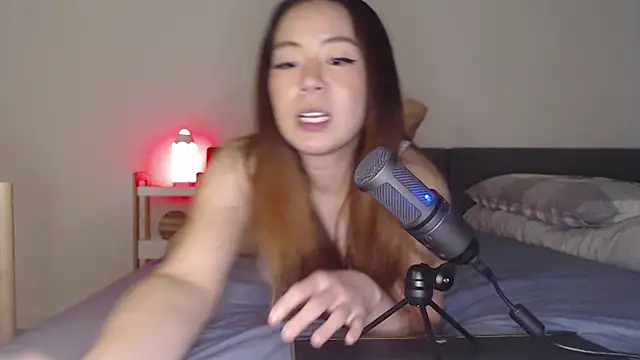 blueburrypie online show from October 16, 2025, 2:18 pm