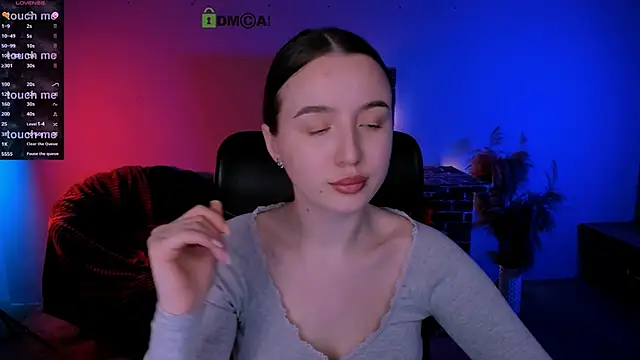 leslie bird online show from December 17, 2025, 11:49 am