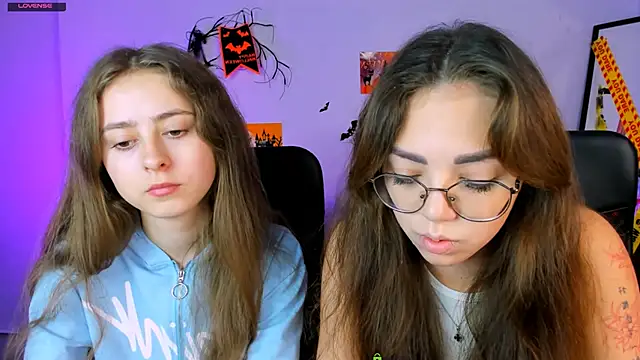 rebecca smile online show from October 22, 2025, 5:41 am