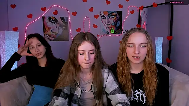 rebecca smile online show from February 12, 2026, 8:15 pm