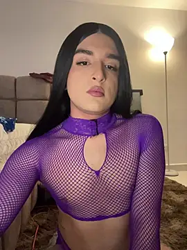 Dania Oconor online show from October 31, 2025, 10:44 pm