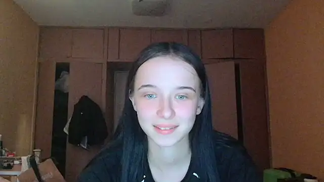 Emilia Light online show from June 7, 2026, 4:55 pm