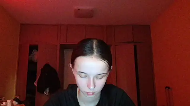Emilia Light online show from June 10, 2026, 4:50 pm
