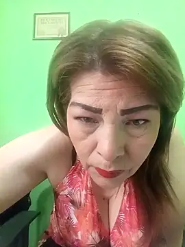 Snapshot of VANESSA__01 chatting on October 21, 2025, 12:39 pm VANESSA  01 online show from October 21, 2025, 12:39 pm