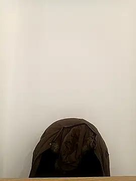 VANESSA  01 online show from November 28, 2025, 12:19 pm