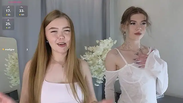 TwixieGuo online show from October 13, 2025, 10:26 am