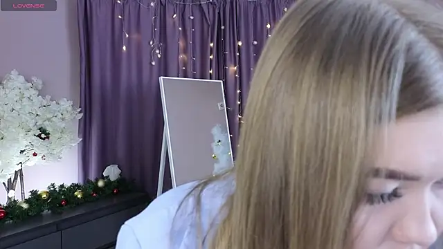 TwixieGuo online show from January 10, 2026, 10:28 am