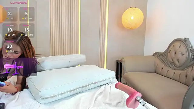 beca winn online show from November 13, 2025, 7:24 pm