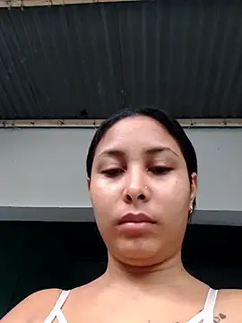 mommy-hot-valeria online show from October 17, 2025, 1:03 pm