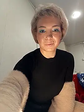 Conny Shellie online show from December 18, 2025, 10:49 pm