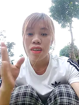 nhinhi-sexy online show from October 31, 2025, 12:55 am