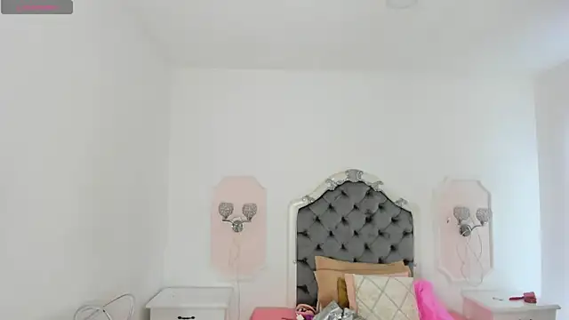 kendallspears 1 online show from April 9, 2026, 3:39 am