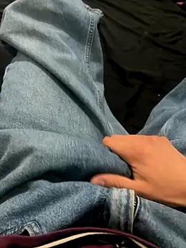 Snapshot of theunknownuncut chatting on November 27, 2025, 5:53 am theunknownuncut online show from November 27, 2025, 5:53 am