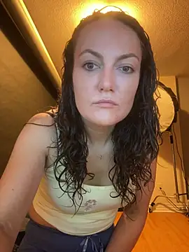 sexybriiiixoxo online show from May 12, 2026, 1:47 am